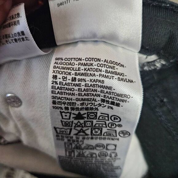 Levi's Hand-Embroidered Jeans - Picture 7 of 12